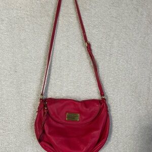 MARC BY MARC JACOBS Classic Q NATASHA Hot Pink Shoulder Bag Purse Tote